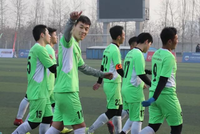 王俊杰18+7+6宁波送上海四连败 洛夫顿18+10